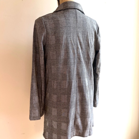 Black & white plaid blazer - Picture 3 of 3